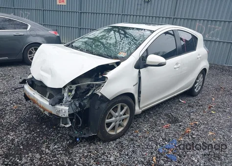 2013 Toyota Prius C Four из США, поврежденный, VIN JTDKDTB34D1050826